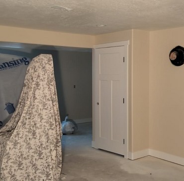 Cabinet Painting - 19.jpg