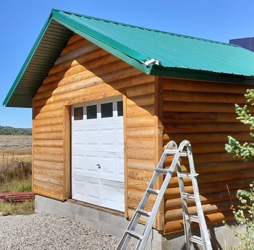 Log Cabin Staining - 3.jpg